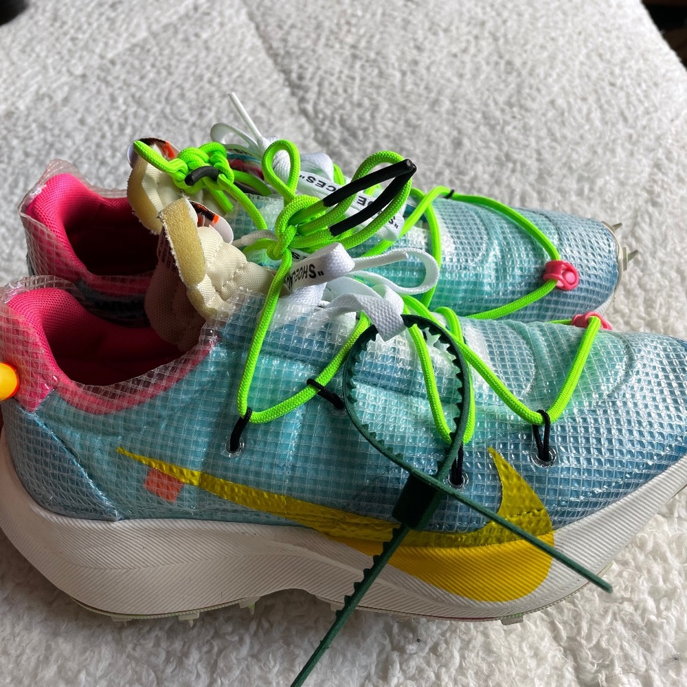 Nike off white womens 8!! Like new!!!